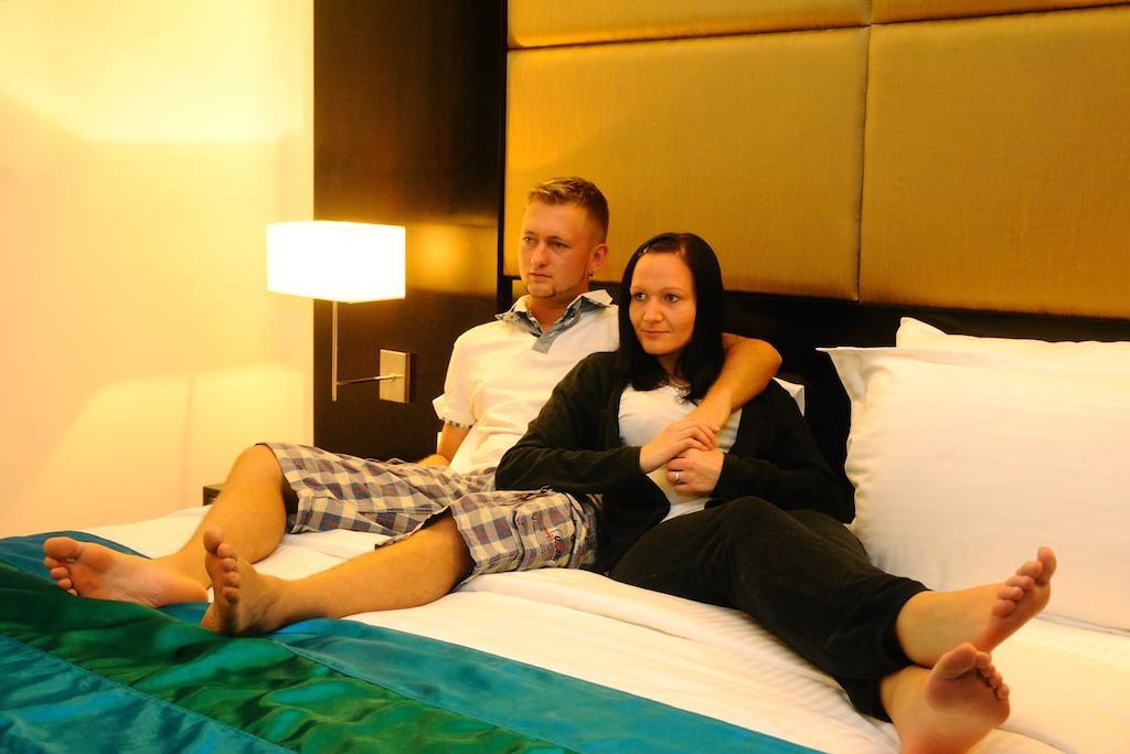 Peacock Beach Hotel Hambantota Phòng bức ảnh