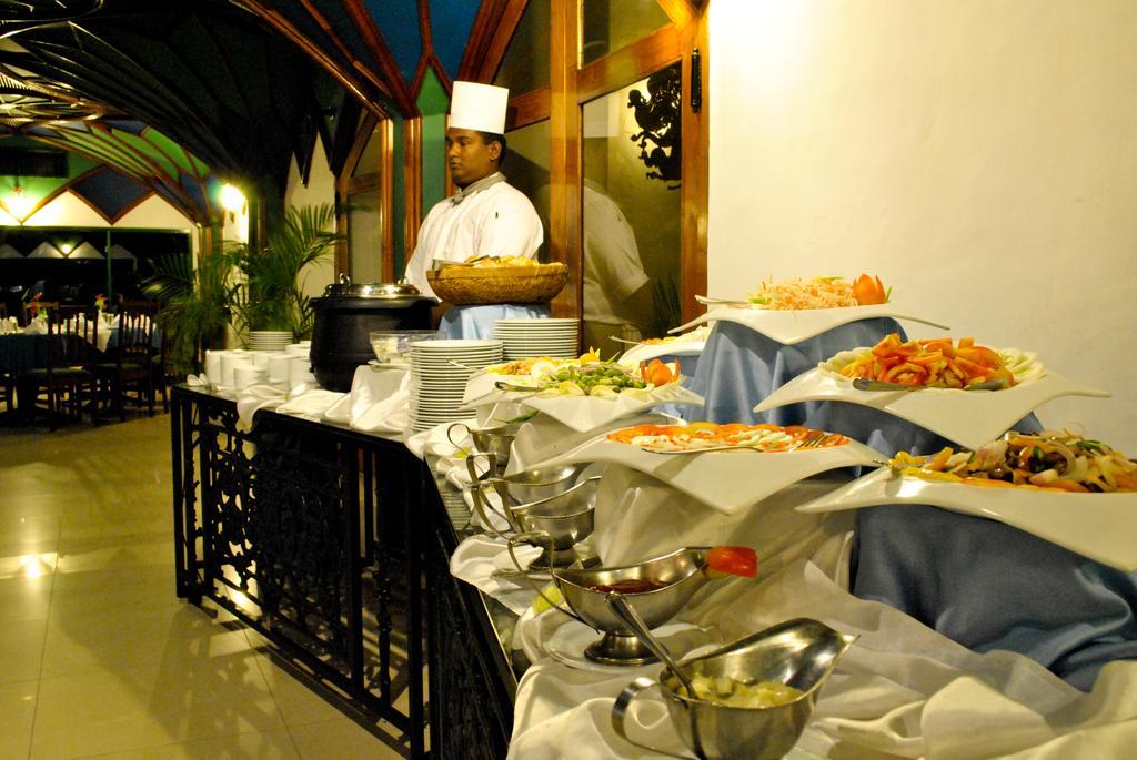 Peacock Beach Hotel Hambantota Ngoại thất bức ảnh